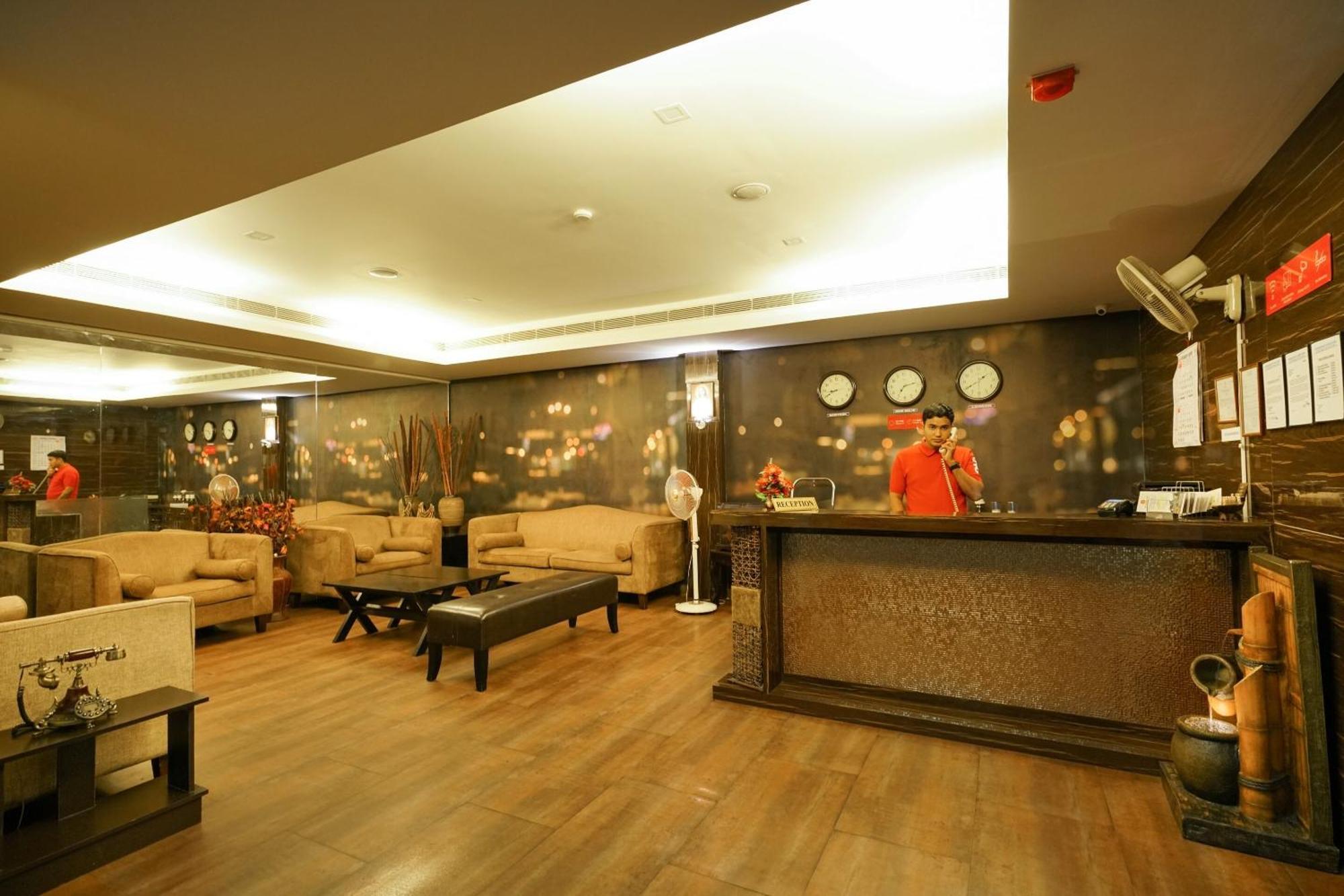 Super Townhouse Mookkannoor Tourist Home Angamali Dış mekan fotoğraf