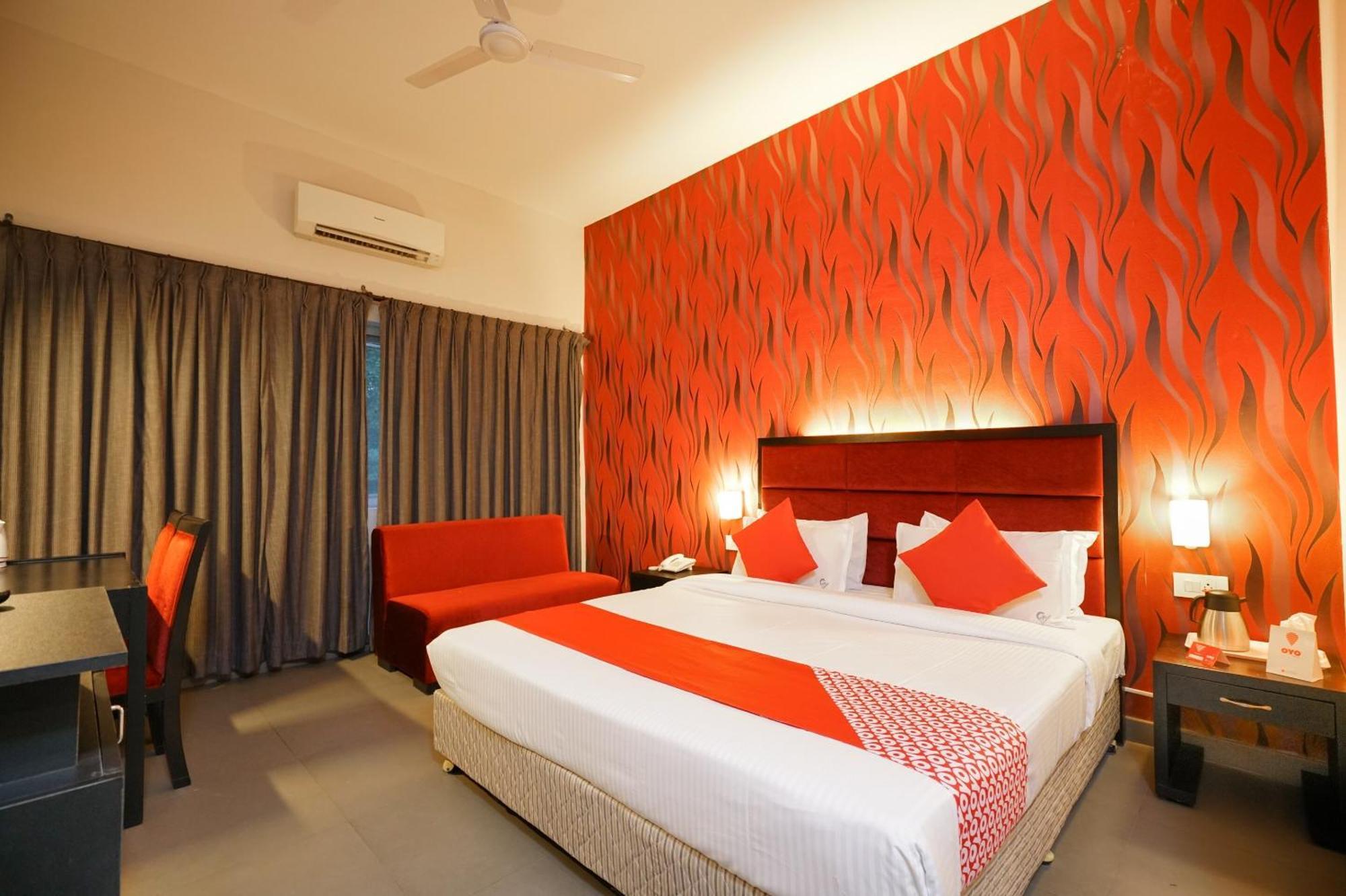 Super Townhouse Mookkannoor Tourist Home Angamali Dış mekan fotoğraf
